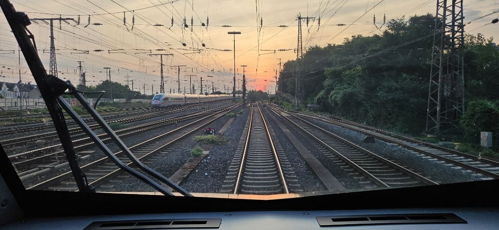 Sat Aug 23 11:46:30 AM CEST 2025