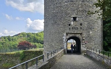 Sat Aug 23 11:46:30 AM CEST 2025